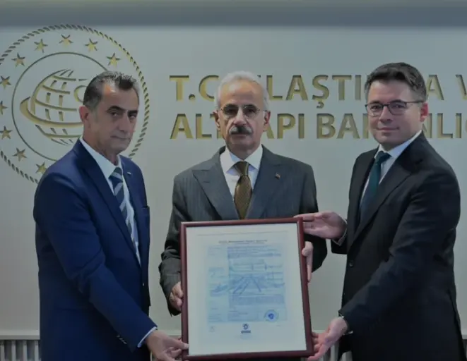Milli elektrikli lokomotif E5000 Avrupa Birliği standartlarını tescilledi
