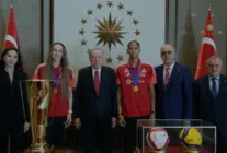Cumhurbaşkanı Erdoğan A Millî Kadın Voleybol Takımını Kabul Etti