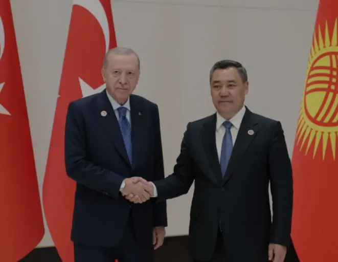 Cumhurbaşkanı Erdoğan Bişkek Zirvesi Kapsamında Caparov ile Görüştü