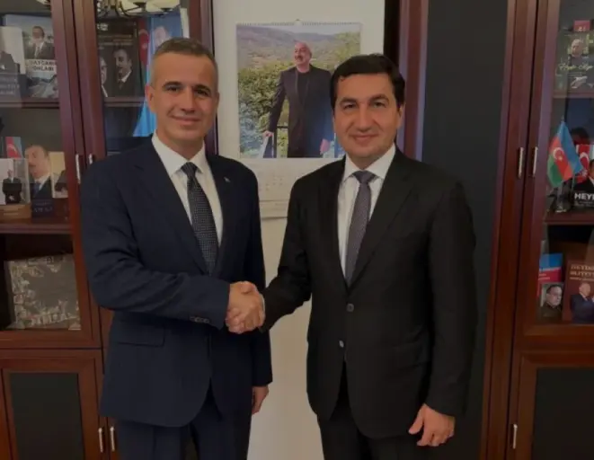 Hikmet Hacıyev ve Ferhat Pirinççi Stratejik İletişim İçin Bir Araya Geldi