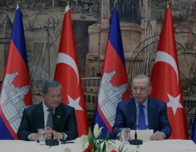 Cumhurbaşkanı Erdoğan ve Kamboçya Başbakanı Manet İş Birliğini Görüştü