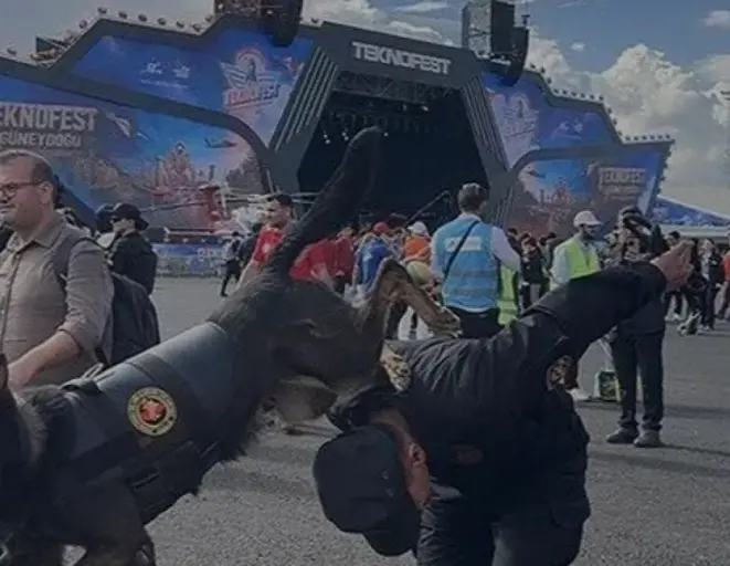 TEKNOFEST Güneydoğu'da JÖAK Operasyon Köpekleri Ziyaretçilerle Buluştu